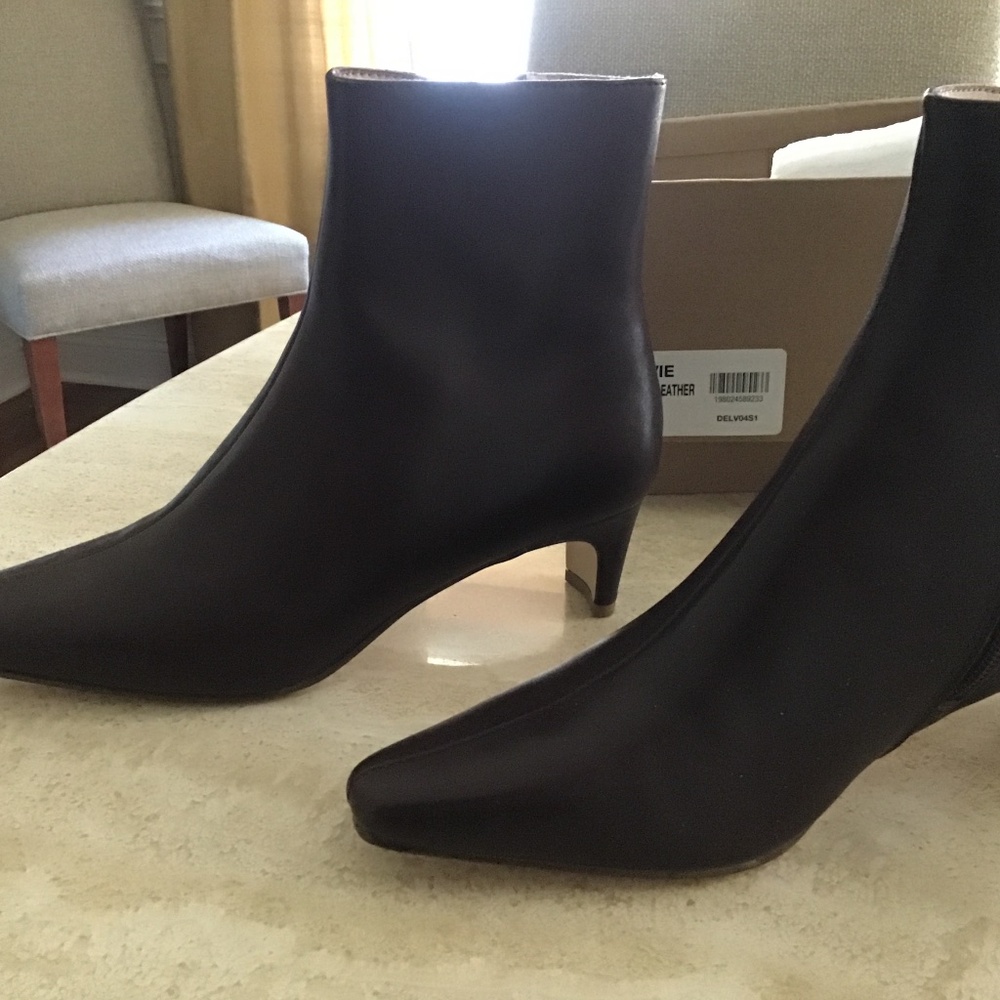 Steve Madden Pointed Toe Booties new in box CLOSET CLOSES 12/16